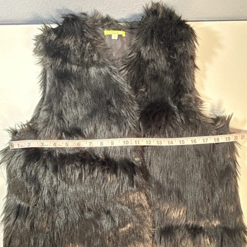 Gianni Bini Faux Fur Vest Womens Medium Black Excellent Shaggy Open Front Layer